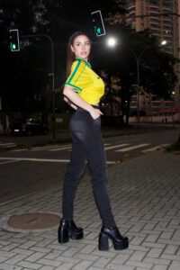 Jeans Estilo W. Cargo Black Desgastado