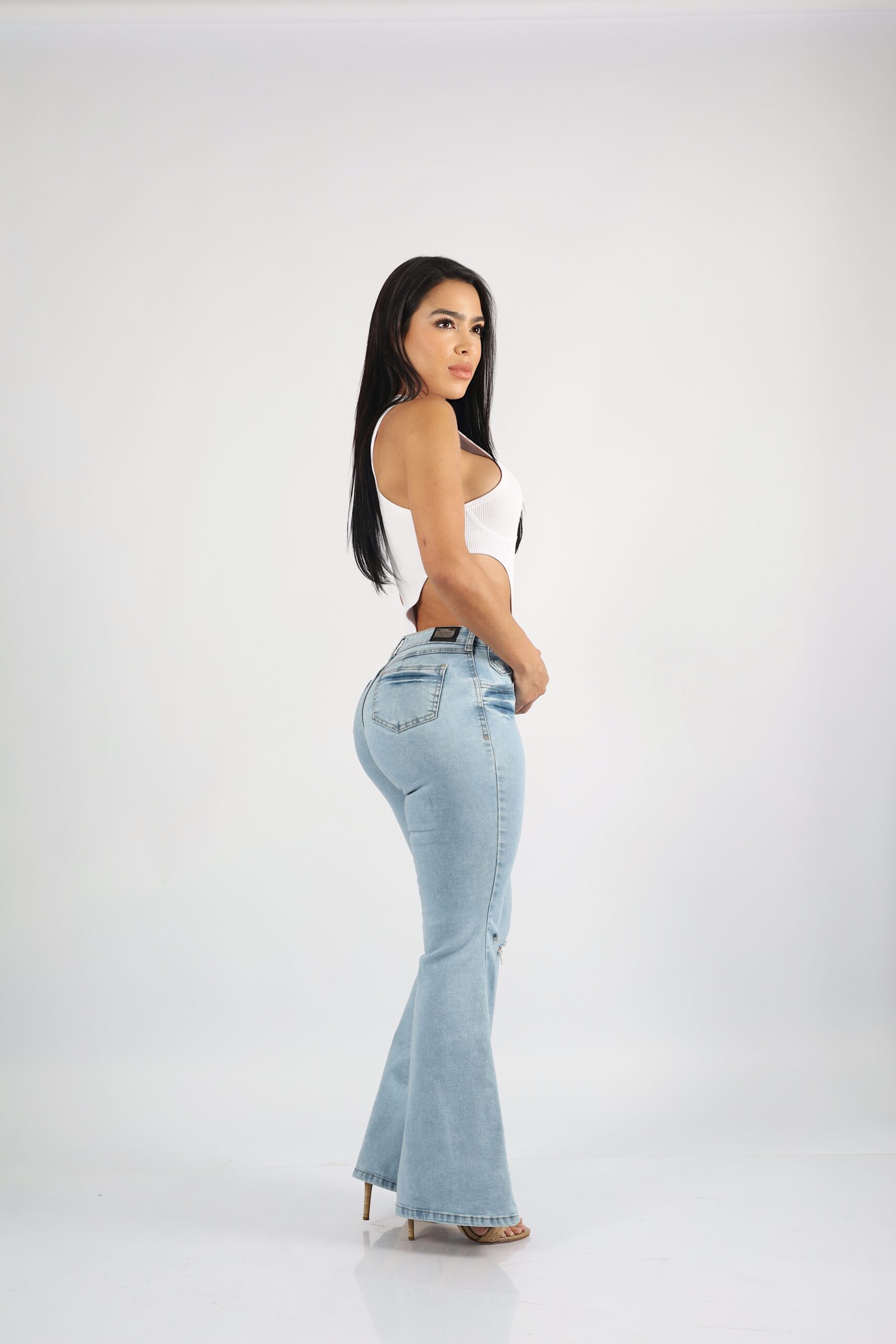 Jeans Flare Tahali Celeste Rock - Vista 3