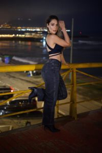 Jeans Wide Leg Verona Black desgastado - Vista 2