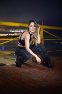 Jeans Wide Leg Verona Black desgastado - Vista 3