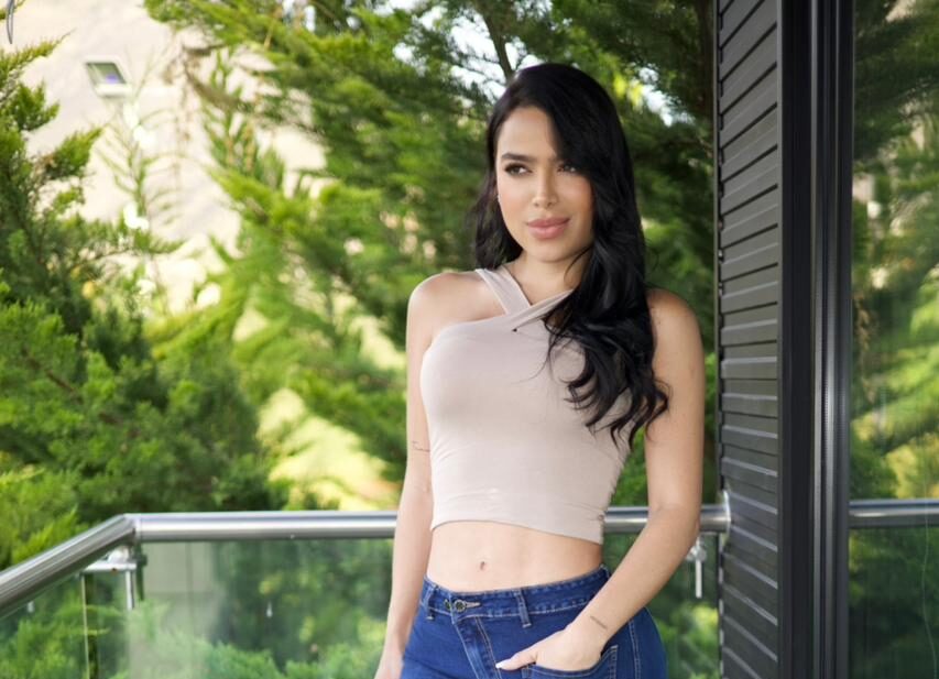 Top W crossed - Vista 2